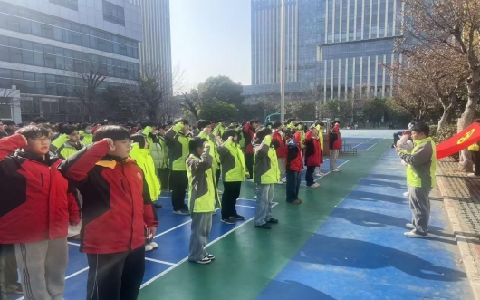 青春向党  强国有我  ——我校2025-2026学年第一学期团课培训圆满结束